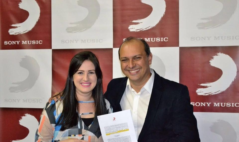 Raquel é uma representante do estilo pop-pentecostal . (Foto: Divulgação).