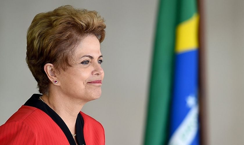 Resultado de imagem para Dilma Rousseff  AFASTADA