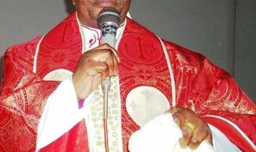 Arcebispo Bwambale Monday Wilson, do Ministério Ágape Church, em Uganda na África. (Foto: Divulgação)