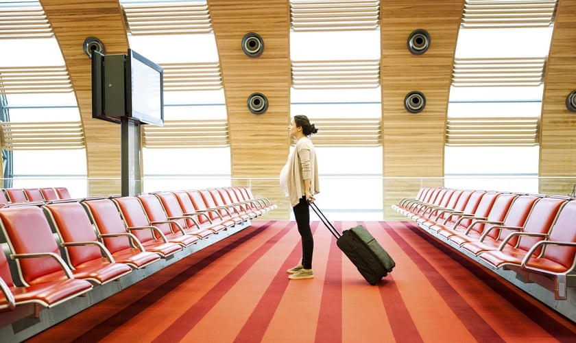 Os cuidados devem ser redobrados quando se trata de uma turista grávida. (Foto: Getty Images/iStockphoto)