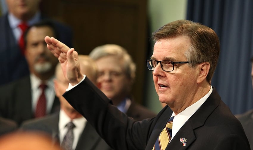 Dan Patrick é o atual governador do Texas. (Foto: The Daily Texan)