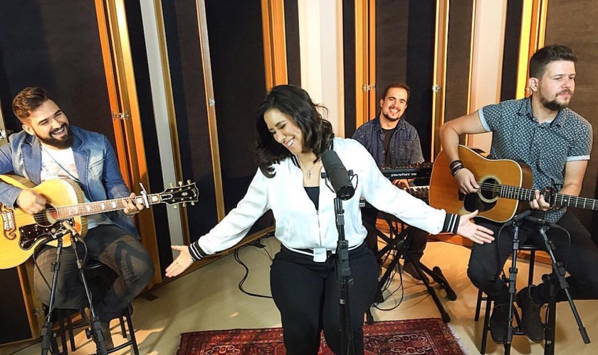 Ana reafirma seu anseio por alcançar vidas para Deus através da música e do talento que Deus à entregou. (Foto: Divulgação).