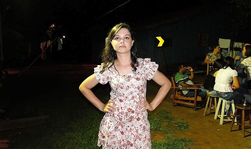 Simone Moura Lopes tinha 31 anos e foi assassinada em São Paulo. (Foto: Facebook)
