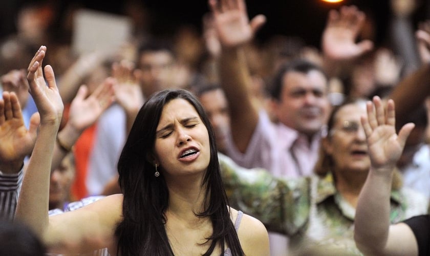 Uma nova organização religiosa é aberta por hora no Brasil. (Foto: AFP/Getty Images)