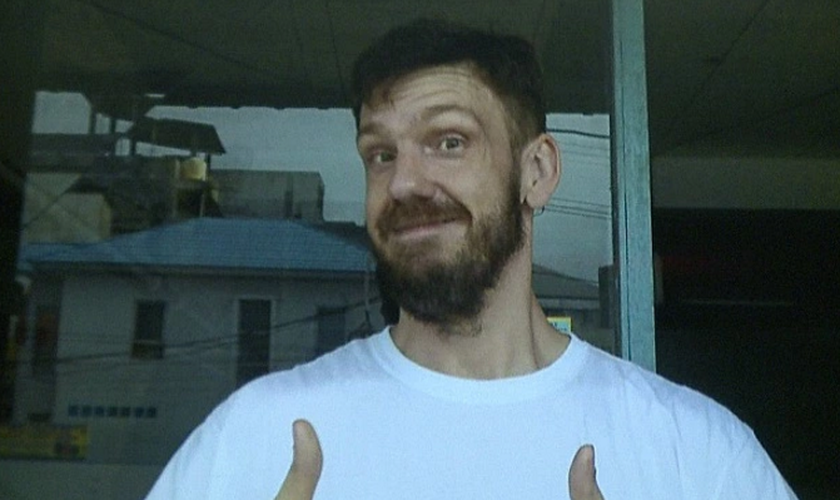 O menino salvo por Adams era Daniel, filho de um dos missionários. (Foto: Reprodução).