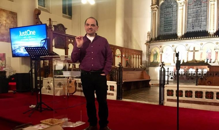 John recebeu grandes influências do evangelista mundial Billy Graham. (Foto: Reprodução).