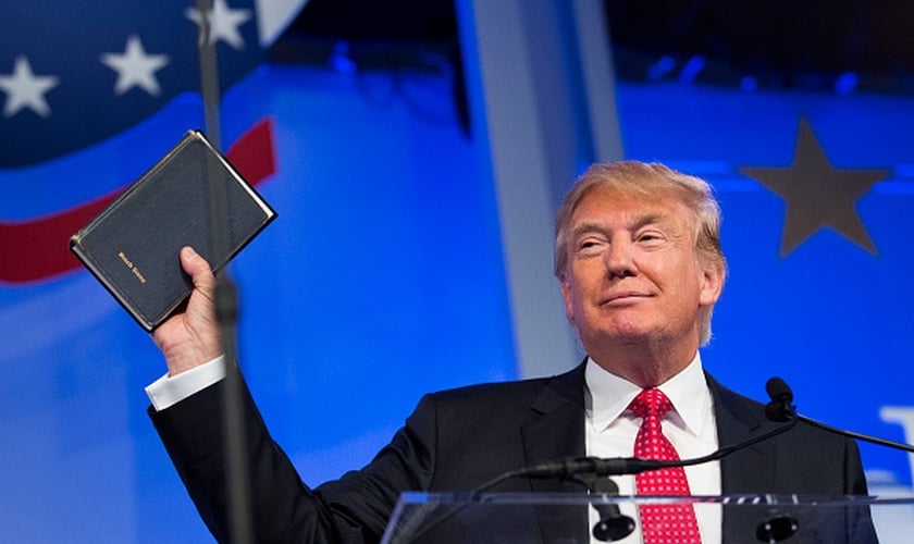 Não Adoramos Ao Governo Adoramos A Deus Diz Donald Trump