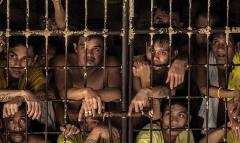 Missionário incentivou detentos a assobiarem hinos para não chamar atenção. (Foto: Imagem Ilustrativa/AFP)