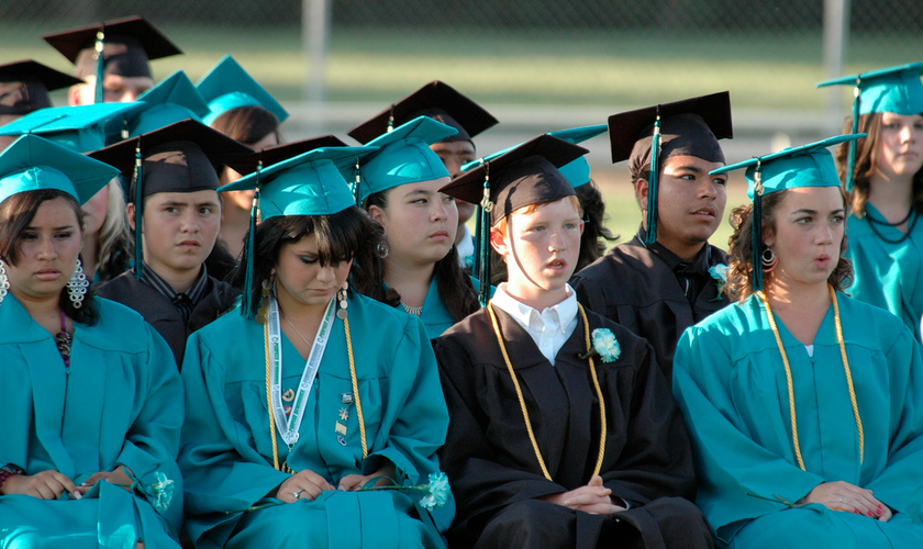 Estudantes da oitava série em cerimônia de formatura da Waterford Middle School. (Foto: John Patten/Flickr)
