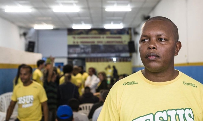Tiago passou quatro anos vivendo na Cracolândia. (Foto: Gui Christ/BBC Brasil)
