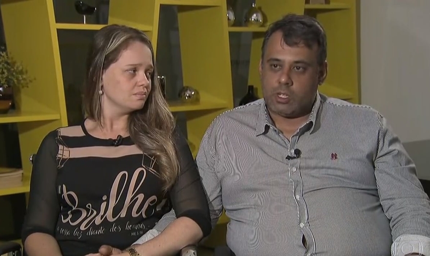 Leonardo e Bárbara são pais do jovem João Pedro, que foi baleado e morto por um colega de escola, em Goiânia. (Imagem: Fantástico)
