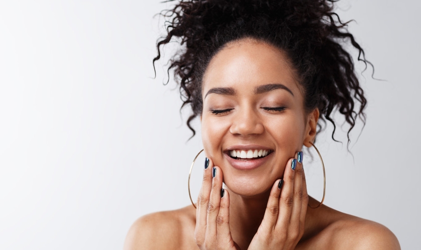 O colágeno fortalece o cabelo, as unhas, os ossos e articulações. (Foto: Youngoldman/Thinkstock/Getty Images)