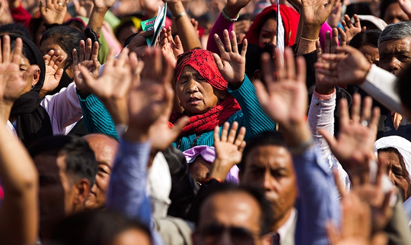 Cerca de 80 da população do Nepal é formada por hindus, enquanto os cristãos são apenas 1%. (Foto: gacetacristiana.com.ar)