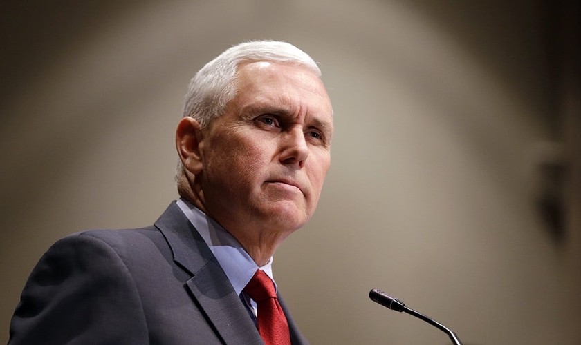 Mike Pence durante um discurso no Condado de Marion, em Indiana, nos EUA. (Foto: Michael Conroy/AP)