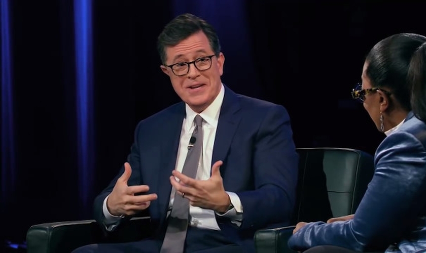 Depois de passar por um período perturbado pela ansiedade, Colbert diz que o verso "não temas" em Mateus era exatamente o que ele precisava ouvir. (Foto: Reprodução).