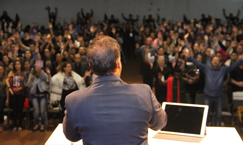 A Escola Profética foi fundada em 2012 pelo pastor Joel Engel, no Rio Grande do Sul. (Foto: Ministério Engel)