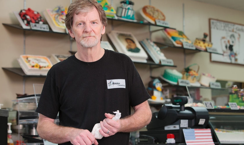 Jack Phillips disse que no início do mês, cerca de 400 pessoas fizeram fila na frente de sua confeitaria para celebrar sua vitória. (Foto: Matthew Staver / USA TODAY).