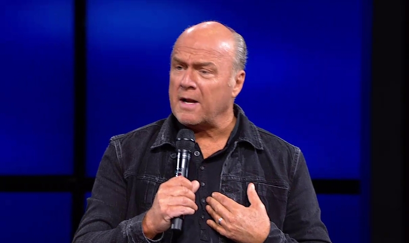 Greg Laurie respaldou seus comentários com versículos bíblicos. (Foto: Reprodução).