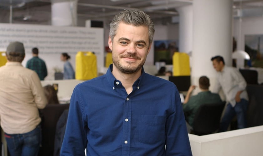 Scott Harrison deixou de ser dono de uma rede de boates, abandonou as drogas e a jogatina para se dedicar exclusivamente à obra de Deus. (Foto: Reprodução).
