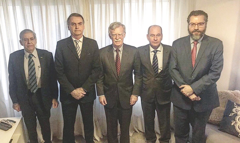 O assessor de Segurança Nacional dos EUA, John Bolton, se reuniu com Jair Bolsonaro. (Foto: Reprodução/Twitter).
