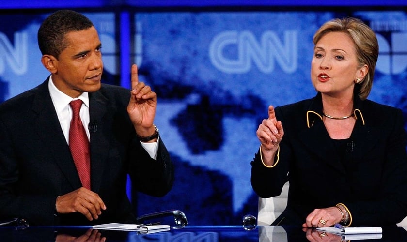 Barack Obama e Hillary Clinton são democratas dos EUA e se recusaram a citar "cristãos" em suas declarações sobre os ataques no Sri Lanka. (Foto: AP Photo / Deborah Cannon)
