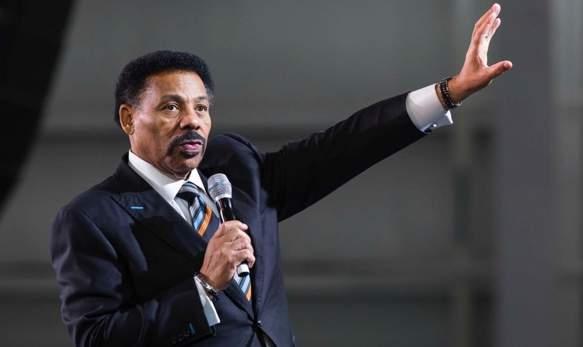 Tony Evans é pastor da pastor sênior da Irmandade Bíblica de Oak Cliff, em Dallas. (Imagem: Youtube)