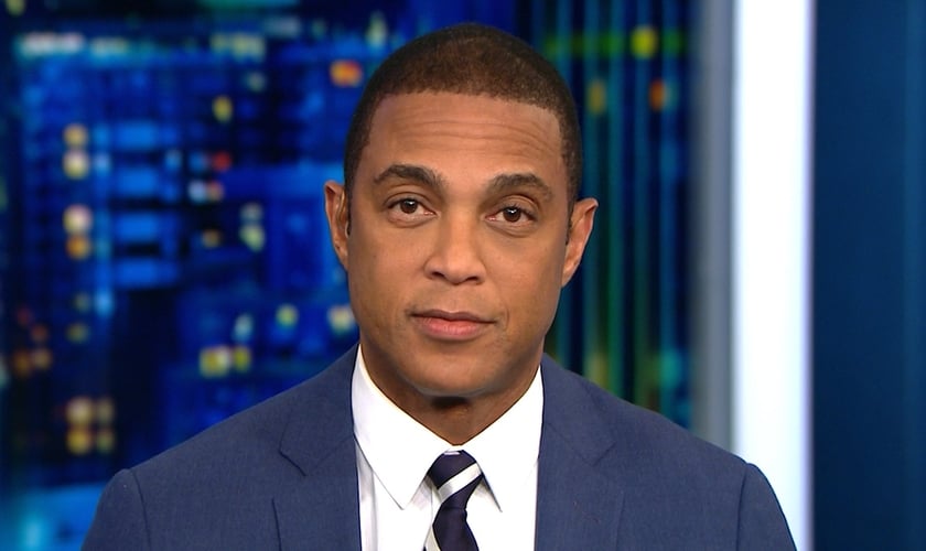 Don Lemon apresenta o programa 'CNN Tonight' na emissora dos EUA. (Imagem: CNN.com)