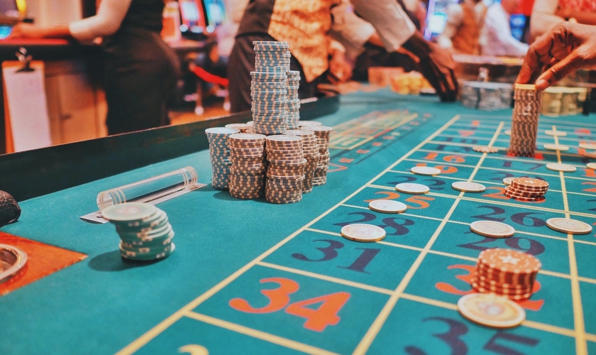 Imagem ilustrativa de cassino em hotel. (Foto: Unsplash)
