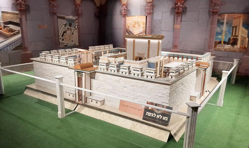Maquete do Terceiro Templo em Jerusalém. (Foto: Facebook/Mikdash Educational Center)
