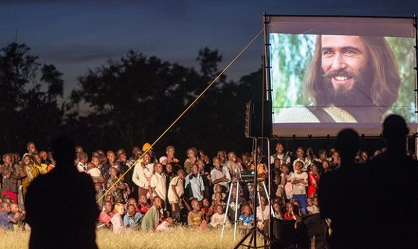 Mais de 30 milhões aceitaram Jesus através de filme em 2020. (Foto: Jesus Film Project)