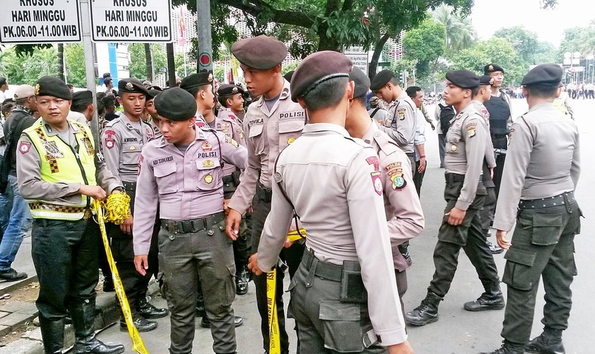 Policiais fecham igrejas na Indonésia. (Foto representativa: Wikimedia Commons/Gitoyo Aryo)