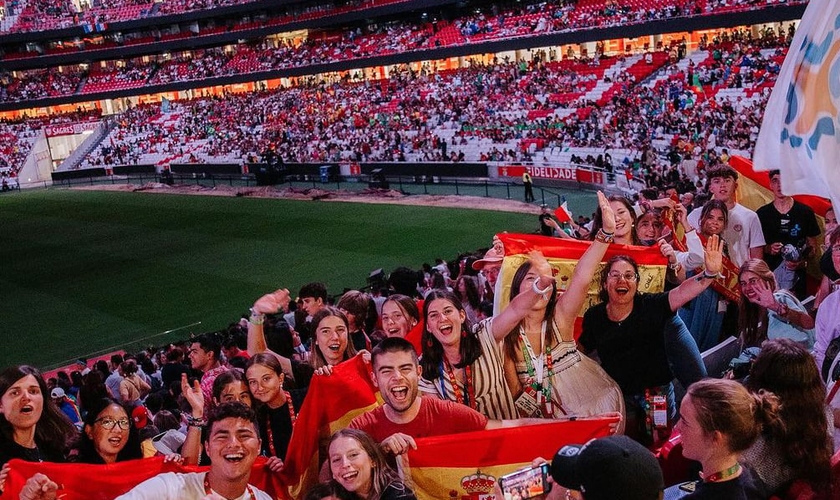 Público no Estádio da Luz, em Lisboa. (Foto: The Change/Instagram)