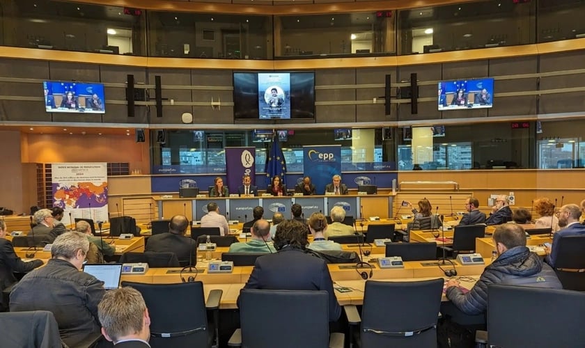 Deputados europeus ouviram o testemunho de vários cristãos. (Foto: Portas Abertas)