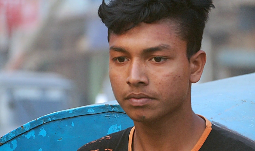 Adolescente cristão é alvo de violência em Bangladesh. (Foto representativa: Portas Abertas)