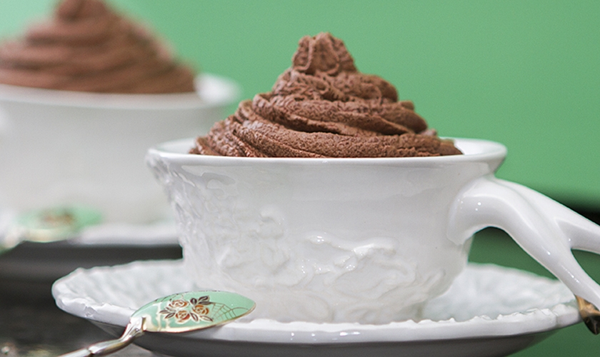 Mousse leve de chocolate