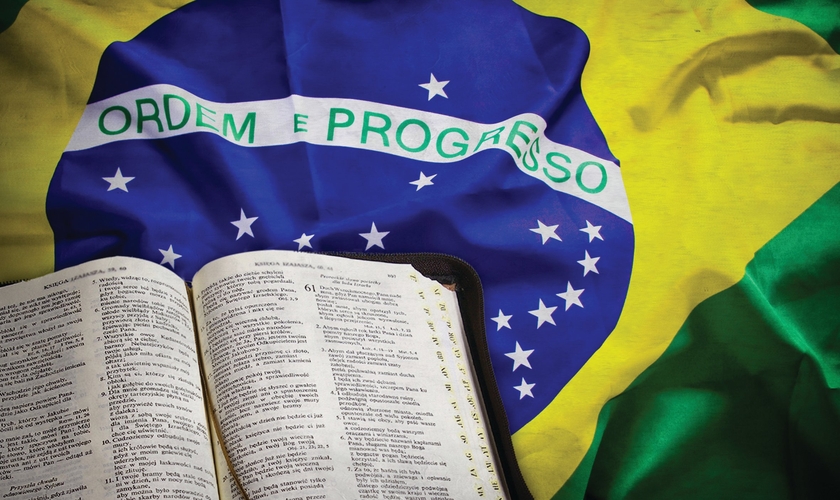 A instituição governamental tem a bênção de Deus, mas somente até onde não contrarie as expectativas divinas para ela.