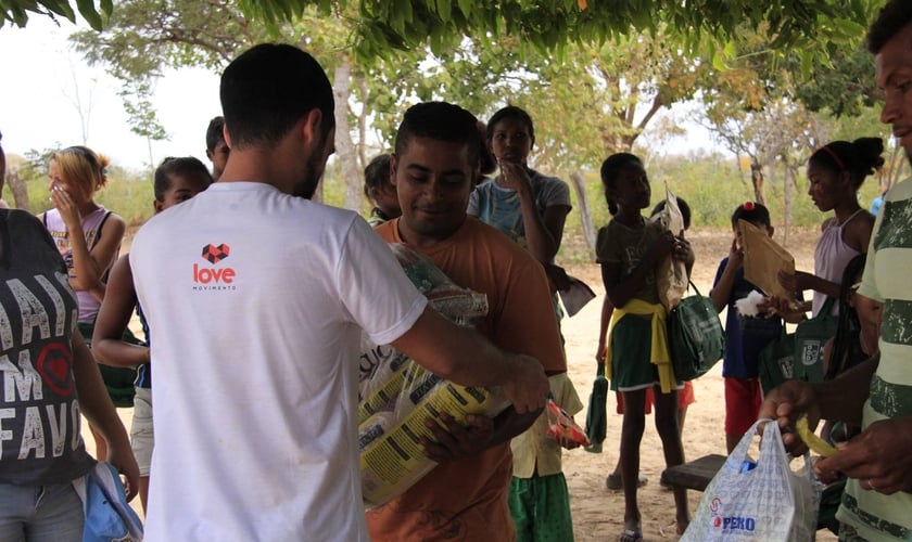 A Aldeia de Coqueiros, a situação é de carência extrema e as famílias vivem de doações. (Foto: Talita Ramos).