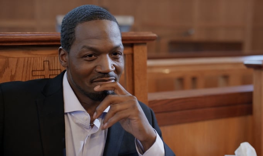 T. C. Stallings fez o papel do pai de família, Tony Jordan, no filme "Quarto de Guerra". (Foto: Gospel Herald)