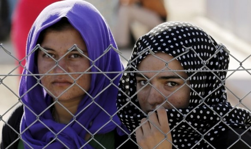 Mulheres Yazidi abrigadas em campo de refugiados, após terem sido vítimas do Estado Islâmico. (Foto: Reuters)