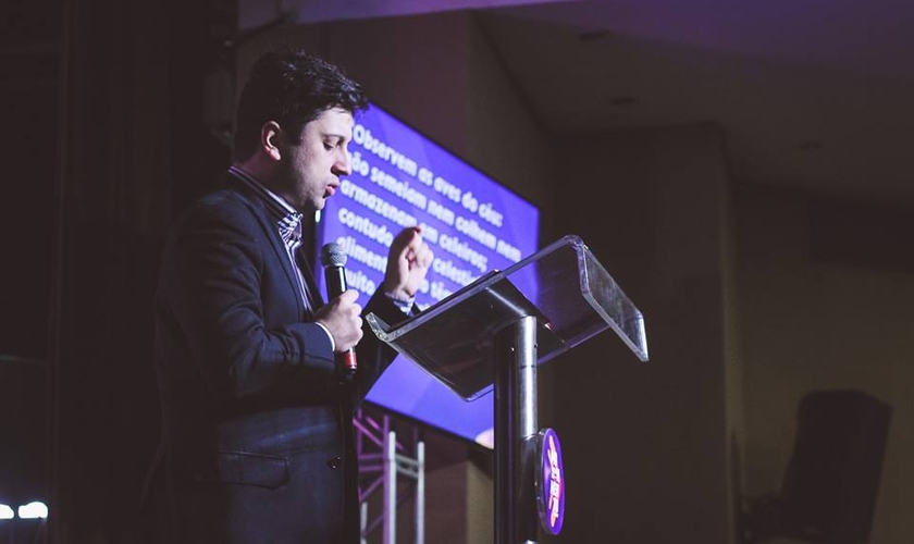 O pastor Davi Lago é líder da Igreja Batista Getsêmani em Belo Horizonte (MG). (Foto: IBC).