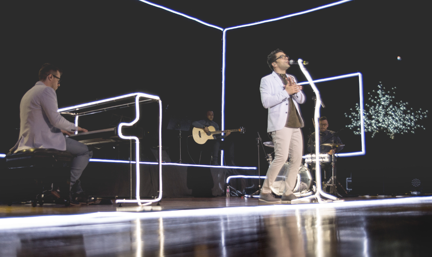 Gravado ao vivo em São Paulo (SP), o projeto apresenta 16 faixas. (Foto: Divulgação).