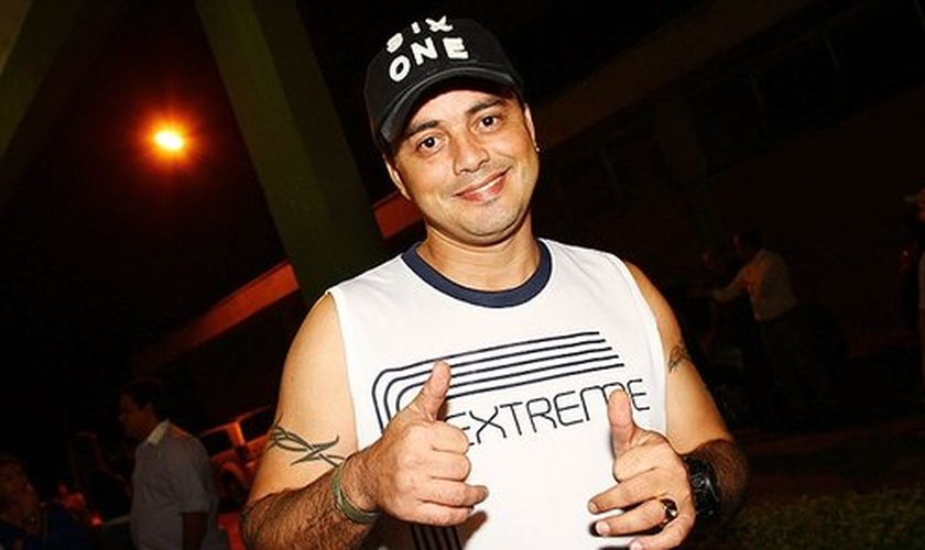 Após se envolver em um acidente de carro, foi anunciado pela assessoria da dupla, o fim das atividades