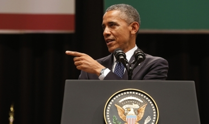 Barack Obama falando sobre liberdade religiosa em discurso na Câmara Muncipal de Nova Déli