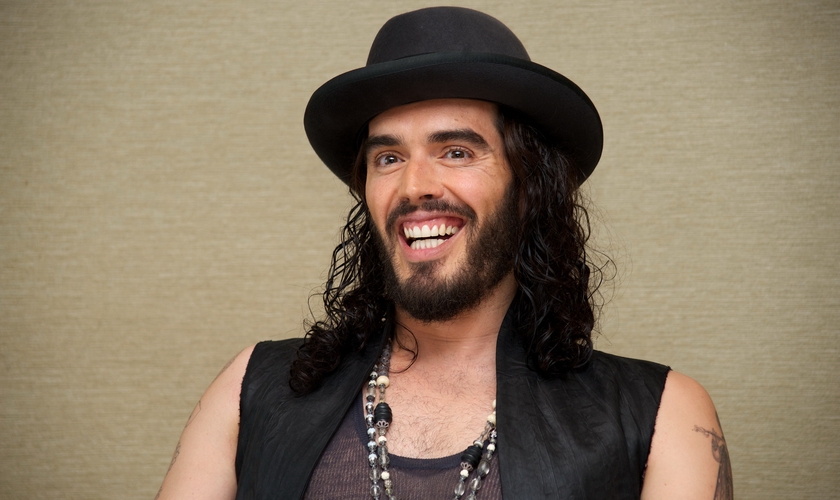 Russell Brand é ator, colunista e comediante. Seu discurso contra a pornografia tornou-se viral após o lançamento do filme "50 Tons de Cinza"