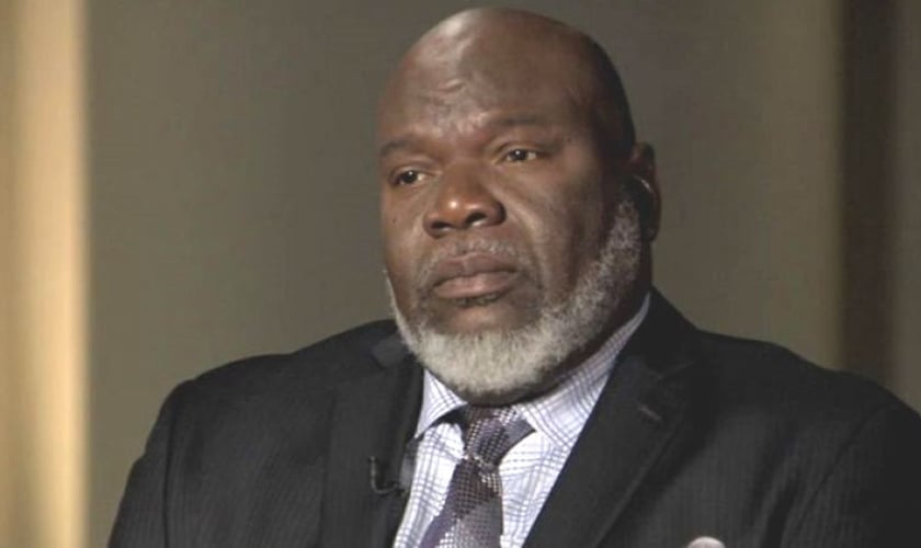 TD Jakes é pastor da igreja "Potter's House", em Dallas (TX).