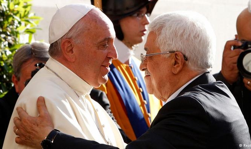 Em um tratado finalizado nesta quarta-feira (13), o Vaticano reconheceu oficialmente o "Estado da Palestina".
