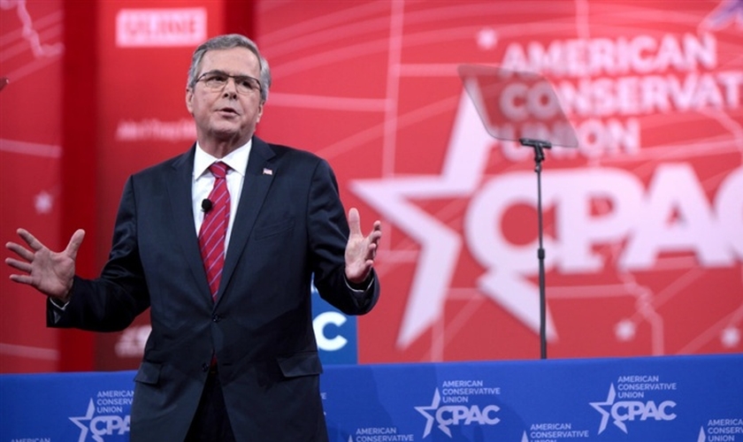 Jeb Bush é ex-governador da Califórnia e pretende se candidatar à presidência dos Estados Unidos pelo Partido Republicano.