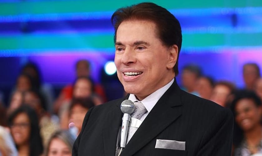 Embora saiba que a igreja evangélica também cultua o Deus de Israel, Silvio sempre se mostrou firme em relação ao judaísmo. (Foto: Reprodução/Caras)