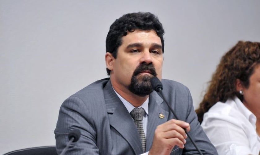 Dr. Sérgio Harfouche é promotor de justiça, membro da Adhonep, presidente do Conselho Estadual Antidrogas (CEAD) do Mato Grosso do Sul e grande divulgador do ProCEVE (Projeto Contra a Evasão e Violência Escolar).
