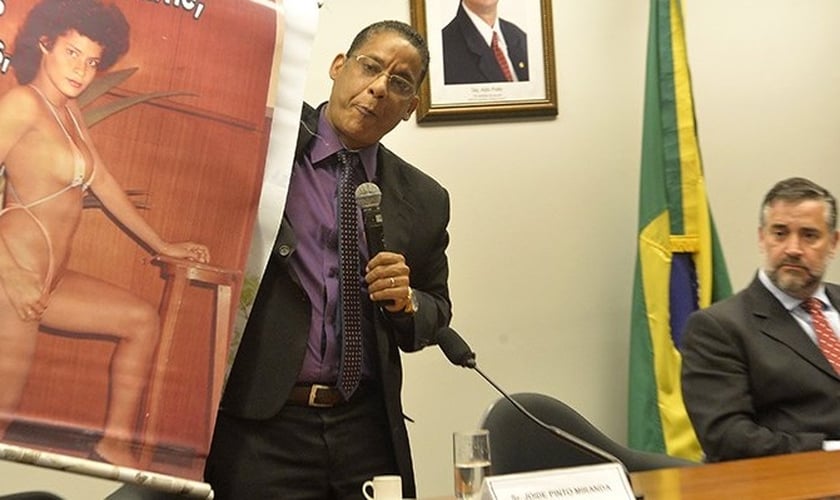 Ex-homossexual, Pastor Joide Miranda compartilha seu testemunho de transformação com parlamentares na Câmara dos Deputados
